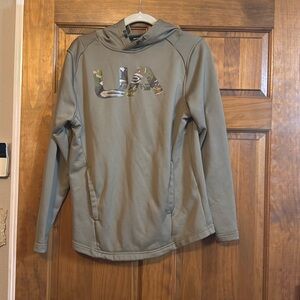 Men’s under armor lightweight hoodie.